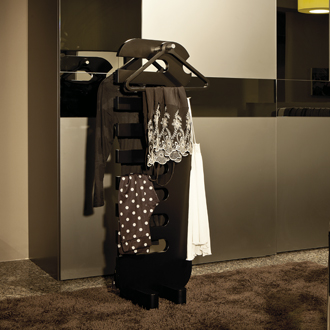 Servomuto di design IKEKIUNO in legno laccato